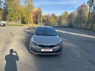 2016 Kia Ceed II Рестайлинг, серебристый, 1470000 рублей, вид 1