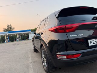 2018 Kia Sportage IV, чёрный, 1820000 рублей, вид 5
