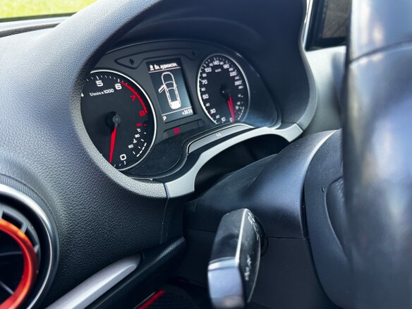 2014 Audi A3 III (8V), чёрный - вид 11