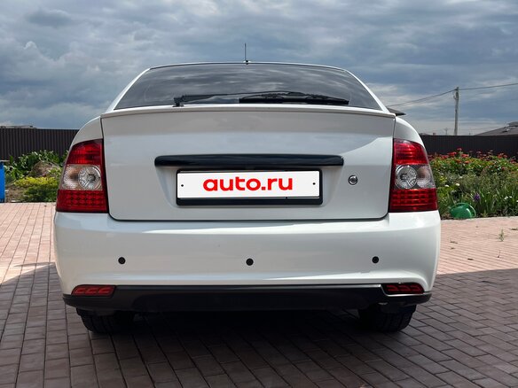 2014 Lada (ВАЗ) Priora I Рестайлинг, белый, 603000 рублей - вид 6