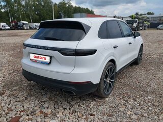 2018 Porsche Cayenne III, белый, 5050000 рублей, вид 3