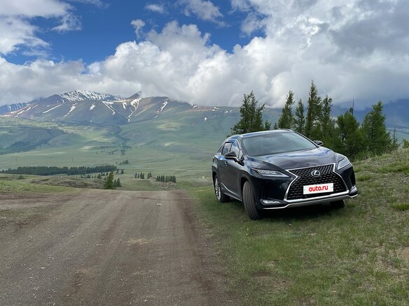 2022 Lexus RX 450h IV Рестайлинг, чёрный, 7520000 рублей - вид 2