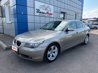 2009 BMW 5 серии 525i V (E60/E61) Рестайлинг, бежевый, 1097000 рублей, вид 2