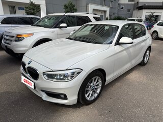2018 BMW 1 серии 118i II (F20/F21) Рестайлинг 2, белый, 1780000 рублей, вид 1