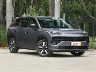 2026 GAC Trumpchi GS4 III, серый, 2350000 рублей, вид 2