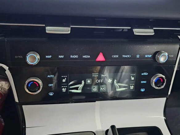 2026 Genesis G80 II Рестайлинг, чёрный, 8909412 рублей - вид 9