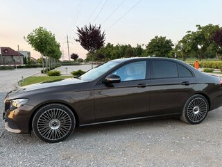 2016 Mercedes-Benz E-Класс 200 V (W213, S213, C238), коричневый, 2900000 рублей, вид 4