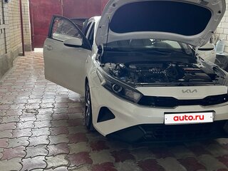 2021 Kia K3 II Рестайлинг, белый, 1950000 рублей, вид 4