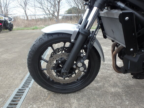 2017 Yamaha XSR700, красный - вид 7