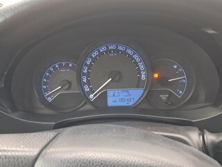 2013 Toyota Corolla XI (E160, E170, E180), серый, 800000 рублей, вид 3