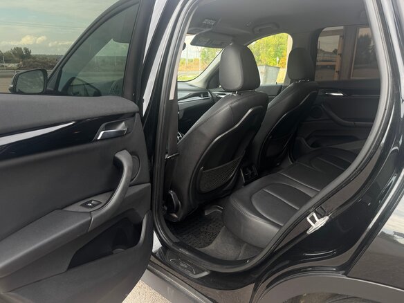 2018 BMW X1 18i sDrive II (F48), чёрный - вид 11