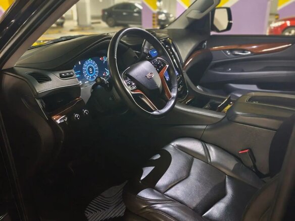 2018 Cadillac Escalade IV, чёрный, 6100000 рублей - вид 14