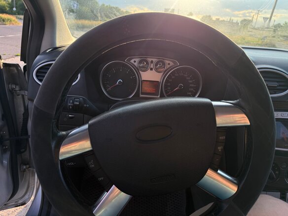 2008 Ford Focus II Рестайлинг, серебристый, 560000 рублей - вид 8