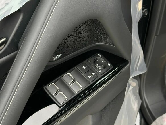 2026 Lexus LX 500d IV, чёрный, 17990000 рублей - вид 12