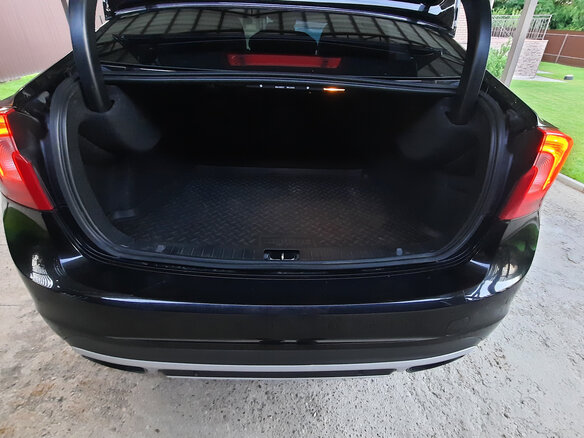 2013 Volvo S60 II Рестайлинг, коричневый, 1500000 рублей - вид 6