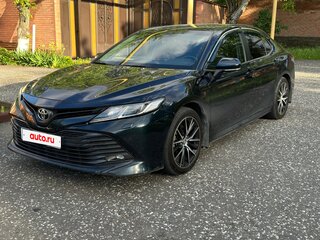 2019 Toyota Camry VIII (XV70), синий, 2210000 рублей, вид 1