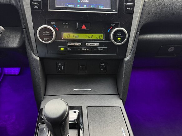 2013 Toyota Camry VII (XV50), белый, 1400000 рублей - вид 12