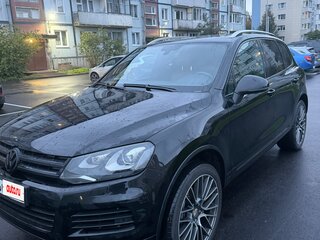 2013 Volkswagen Touareg II, чёрный, 2550000 рублей, вид 2
