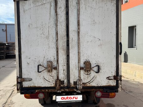 2013 Hyundai Porter II, белый, 700000 рублей, вид 2