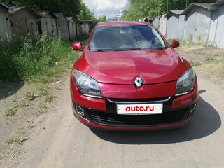 2012 Renault Megane III, красный, 820000 рублей, вид 2