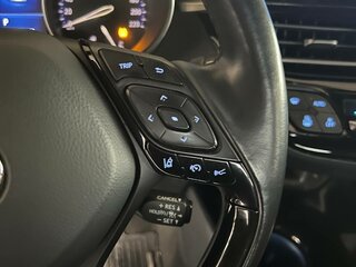 2018 Toyota C-HR I, белый, 2900000 рублей, вид 5