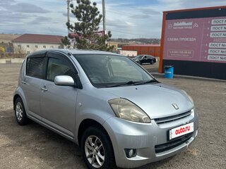 2004 Toyota Passo I (C10), серый, 365000 рублей, вид 2