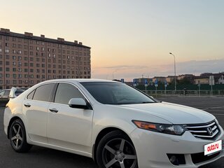 2010 Honda Accord VIII, белый, 1299000 рублей, вид 5