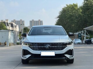 2022 Volkswagen Lavida III Рестайлинг, белый, 1517000 рублей, вид 2