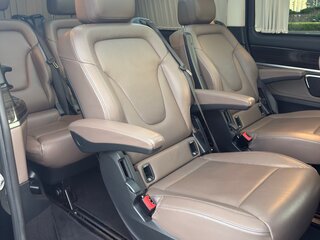 2019 Mercedes-Benz V-Класс Long 300 d длинный III (W447) Рестайлинг, чёрный, 5850000 рублей, вид 4