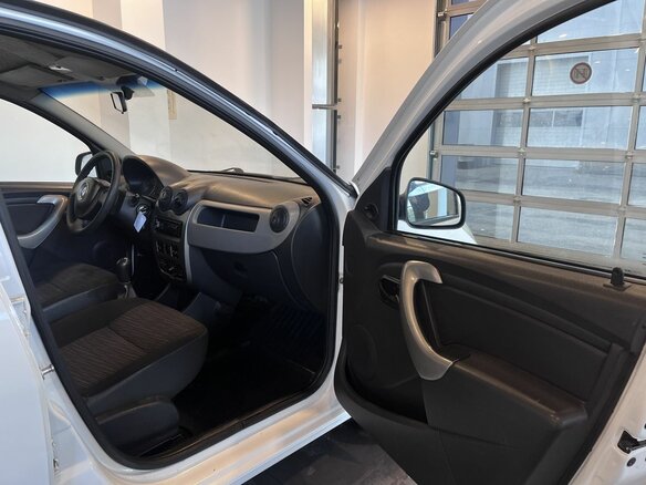 2013 Renault Sandero I, белый, 434000 рублей - вид 24