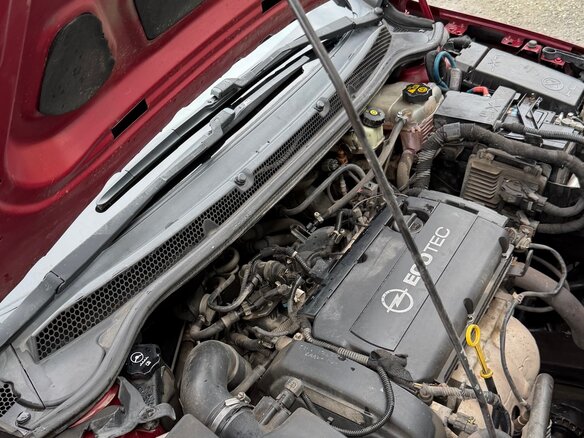 2011 Opel Astra J, красный, 610000 рублей - вид 12