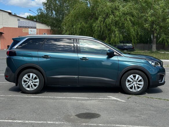 2018 Peugeot 5008 II, зелёный, 1440000 рублей - вид 8