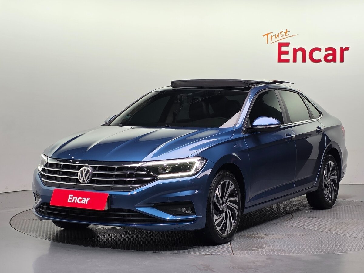 Открыть фотографии: Volkswagen Jetta VII