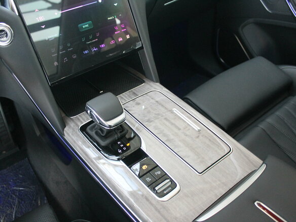 2025 Hongqi HS7 II, белый, 5200000 рублей - вид 6
