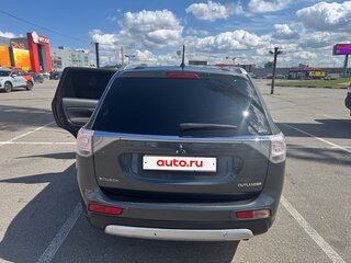 2014 Mitsubishi Outlander III Рестайлинг, серый, 1430000 рублей, вид 3