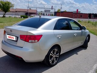 2010 Kia Cerato 6-speed II, серебристый, 787000 рублей, вид 5