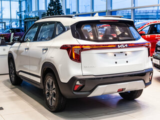 2025 Kia Seltos I Рестайлинг, белый, 3021000 рублей, вид 2