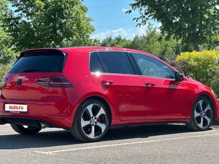 2016 Volkswagen Golf GTI VII, красный, 2300000 рублей, вид 3