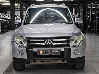 2010 Mitsubishi Pajero IV, серебристый, 1750000 рублей, вид 2