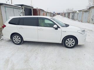 2016 Toyota Corolla Fielder XI (E160, E170, E180) Рестайлинг 1, белый, 1200000 рублей, вид 3