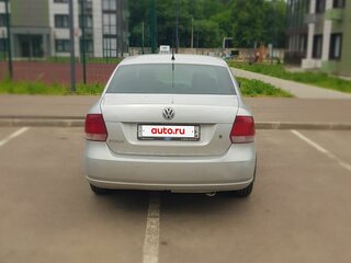 2013 Volkswagen Polo V, серебристый, 750000 рублей, вид 4