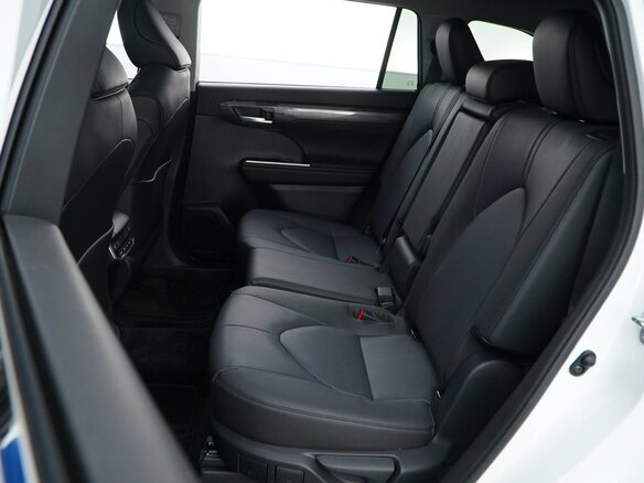 2025 Toyota Highlander IV (XU70), белый - вид 8