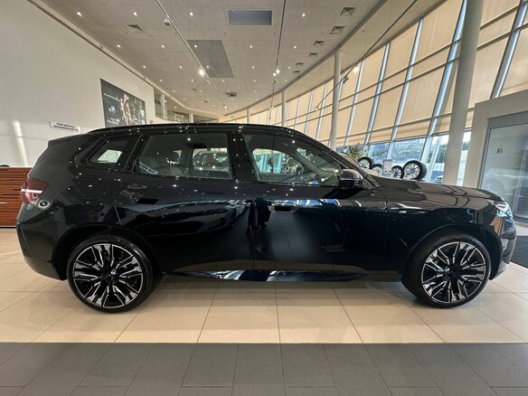 2026 BMW X3 Long 30L xDrive IV (G45/G48), чёрный, 7800000 рублей - вид 3