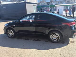 2018 Hyundai Solaris II, чёрный, 950000 рублей, вид 5