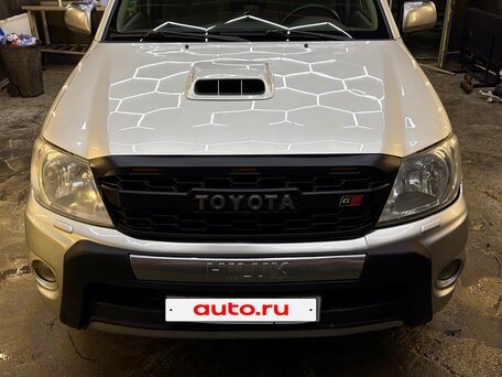 2011 Toyota Hilux, серебристый, 1600000 рублей, вид 5