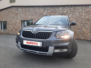 2015 Skoda Yeti I Рестайлинг, серый, 1350000 рублей, вид 2