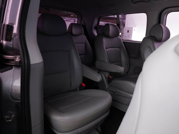 2018 Hyundai Grand Starex I Рестайлинг 2, серый, 3899077 рублей - вид 8