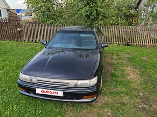 1990 Toyota Vista III (V30), серый, 380000 рублей, вид 3