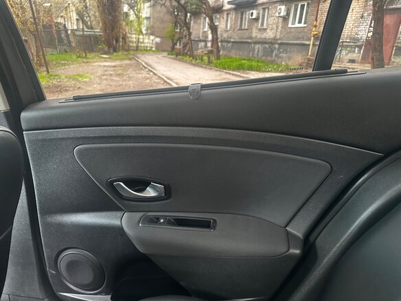 2011 Renault Fluence I, серый, 650000 рублей - вид 8
