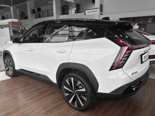 2026 Geely Atlas II, белый, 4119990 рублей, вид 2